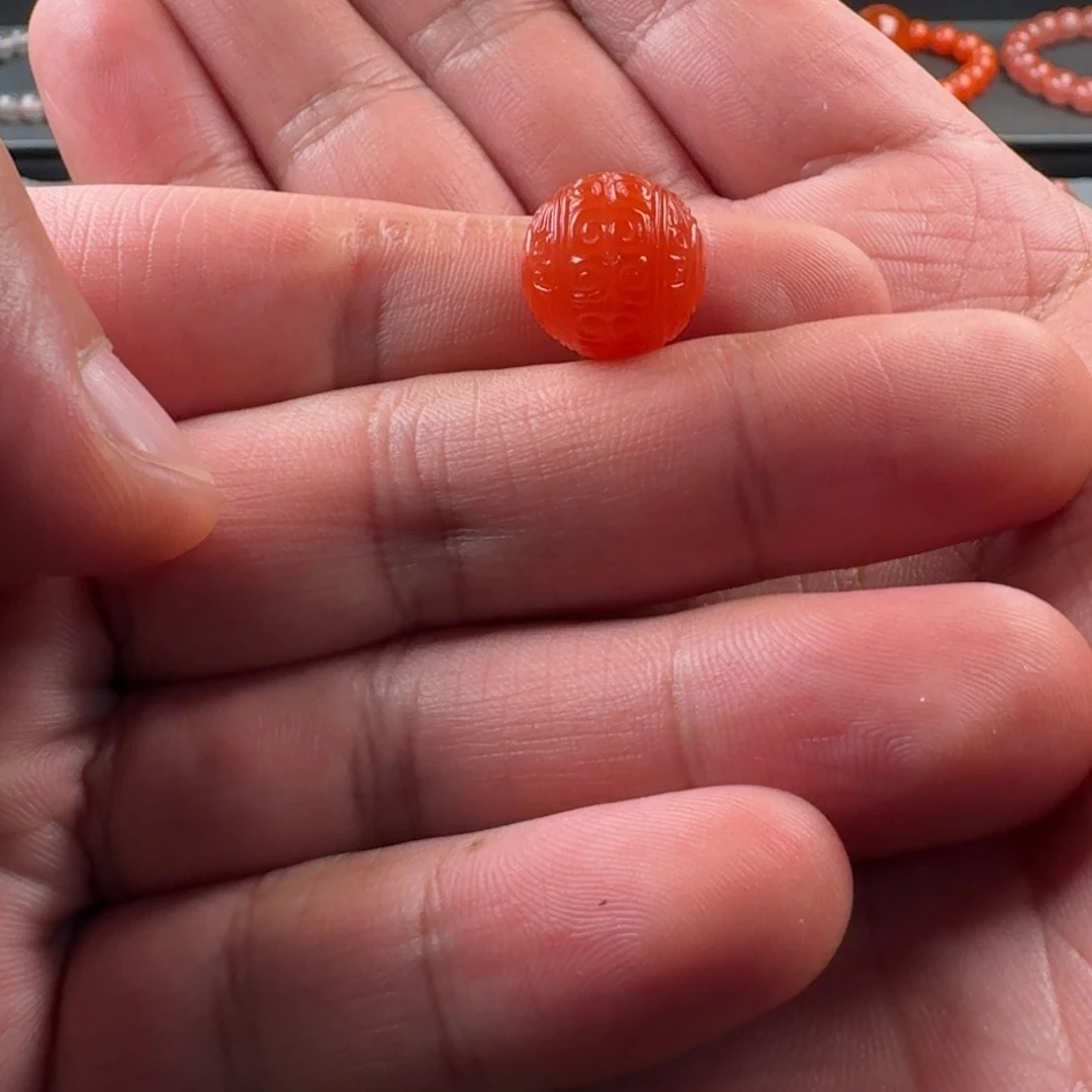 南红玛瑙未镶嵌回纹圆珠13.5