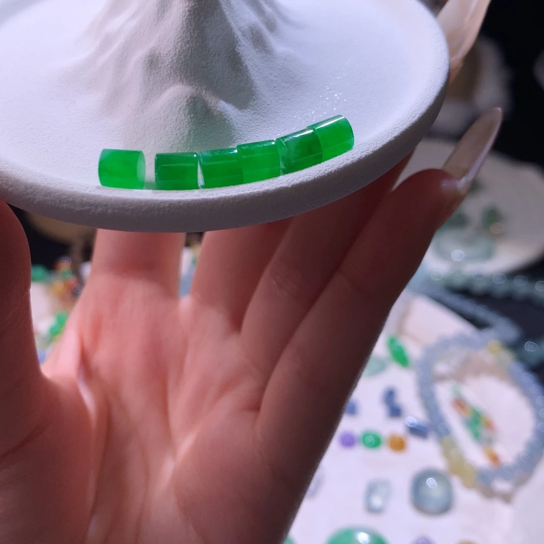 翡翠散珠天然翡翠多样性发其二