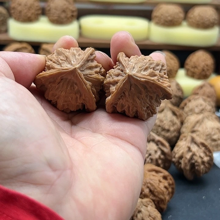 【闪购商品】把件文玩核桃成*盘山三棱