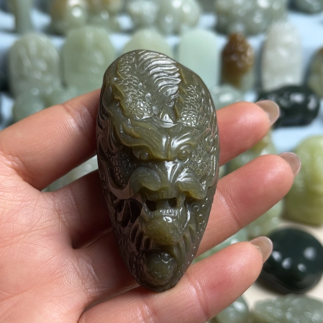 和田玉未镶嵌把件