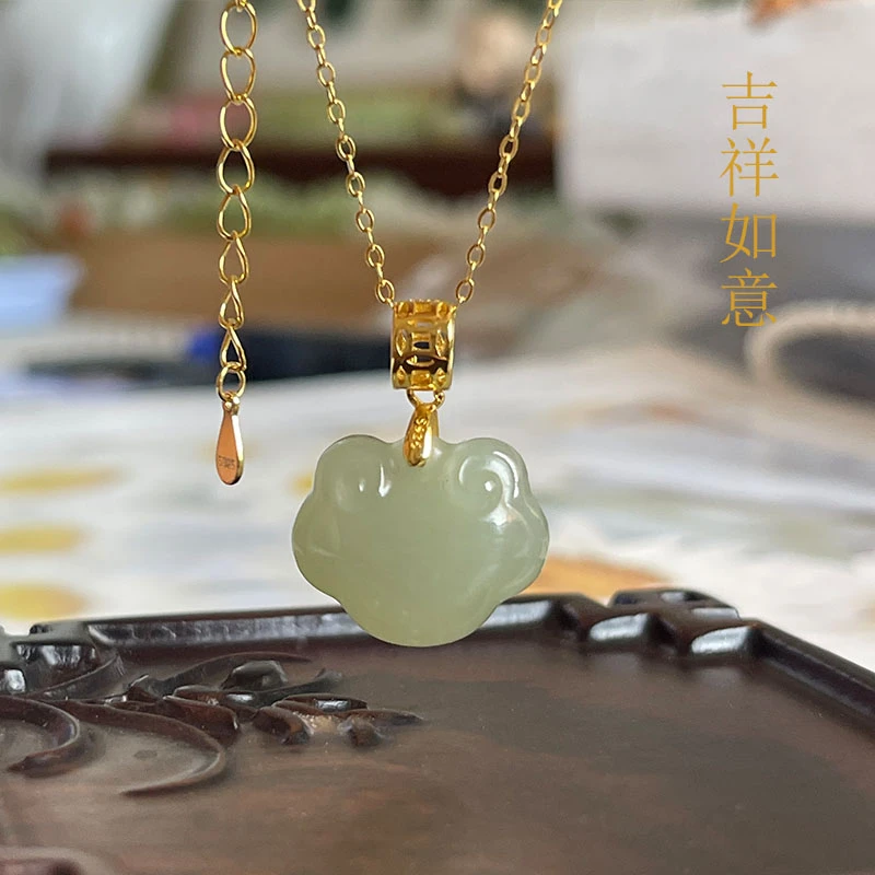 天然和田玉厚板小如意锁吊坠【赠皮绳】S925银扣头18*15多样性发货