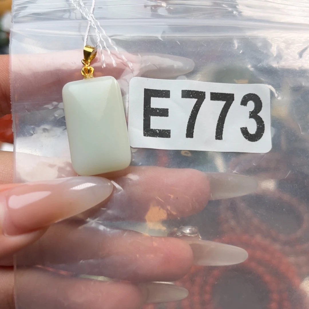 和田玉未镶嵌珠宝奇石