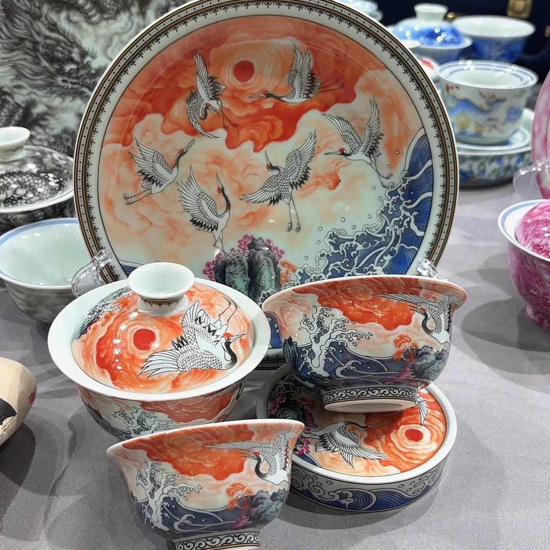 瓷片景德镇瓷器精品陈列