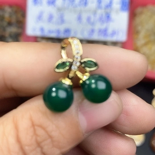 玛瑙/玉髓颈饰合金樱桃