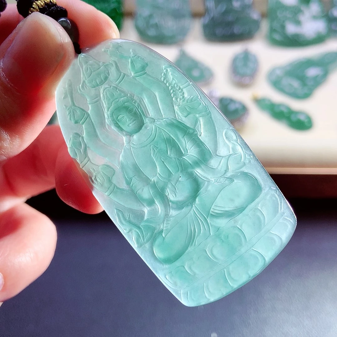 【闪购商品】翡翠颈饰未镶嵌天然