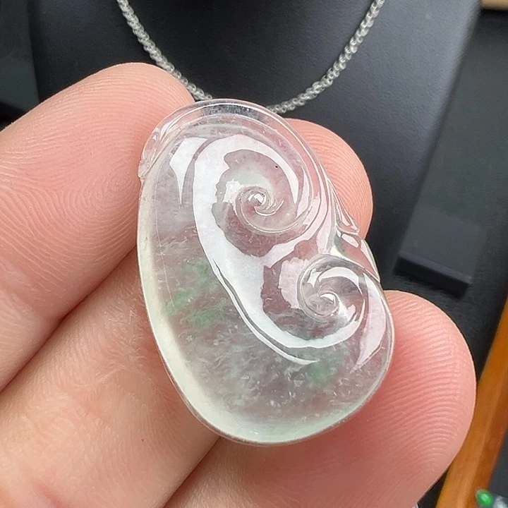 翡翠未镶嵌颈饰如意27.7