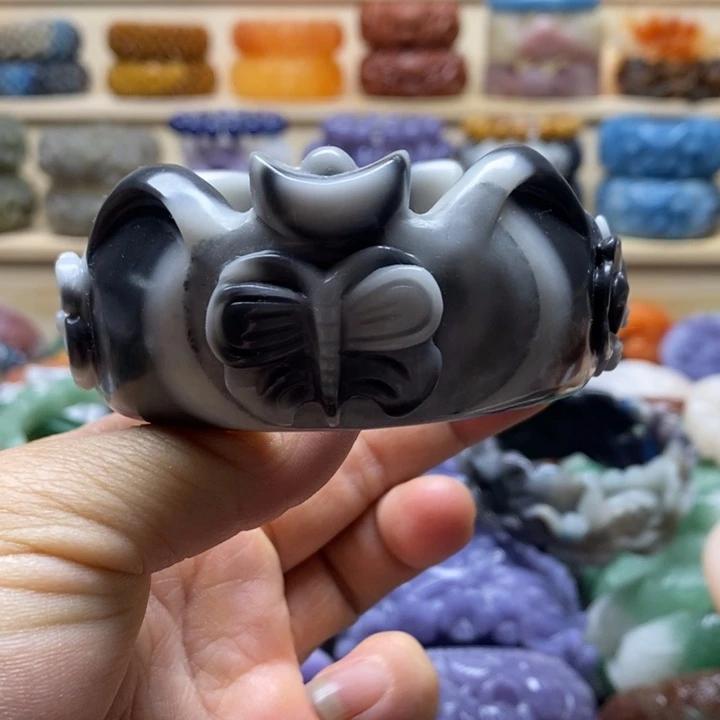 未镶嵌手镯石英质玉