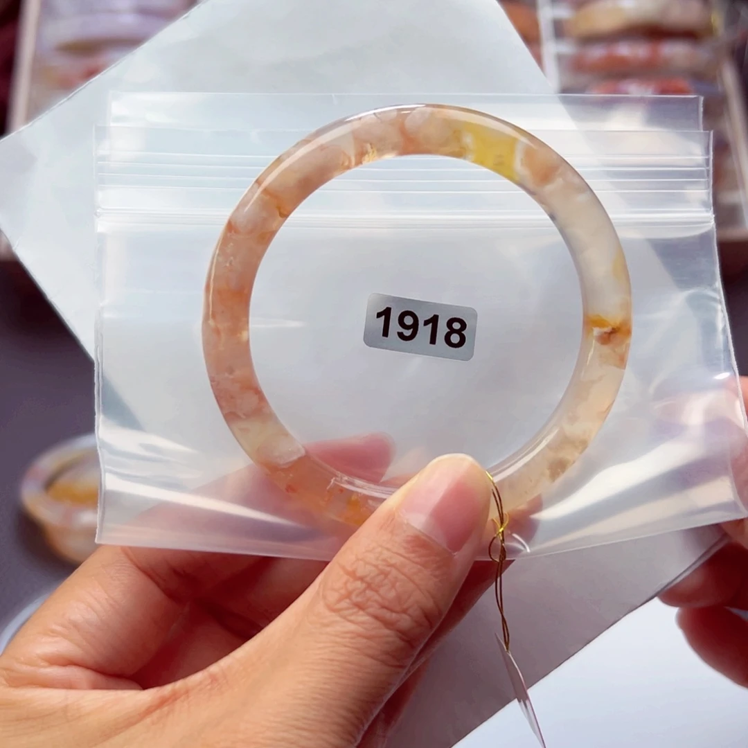 未镶嵌手镯玛瑙/玉髓榴**返