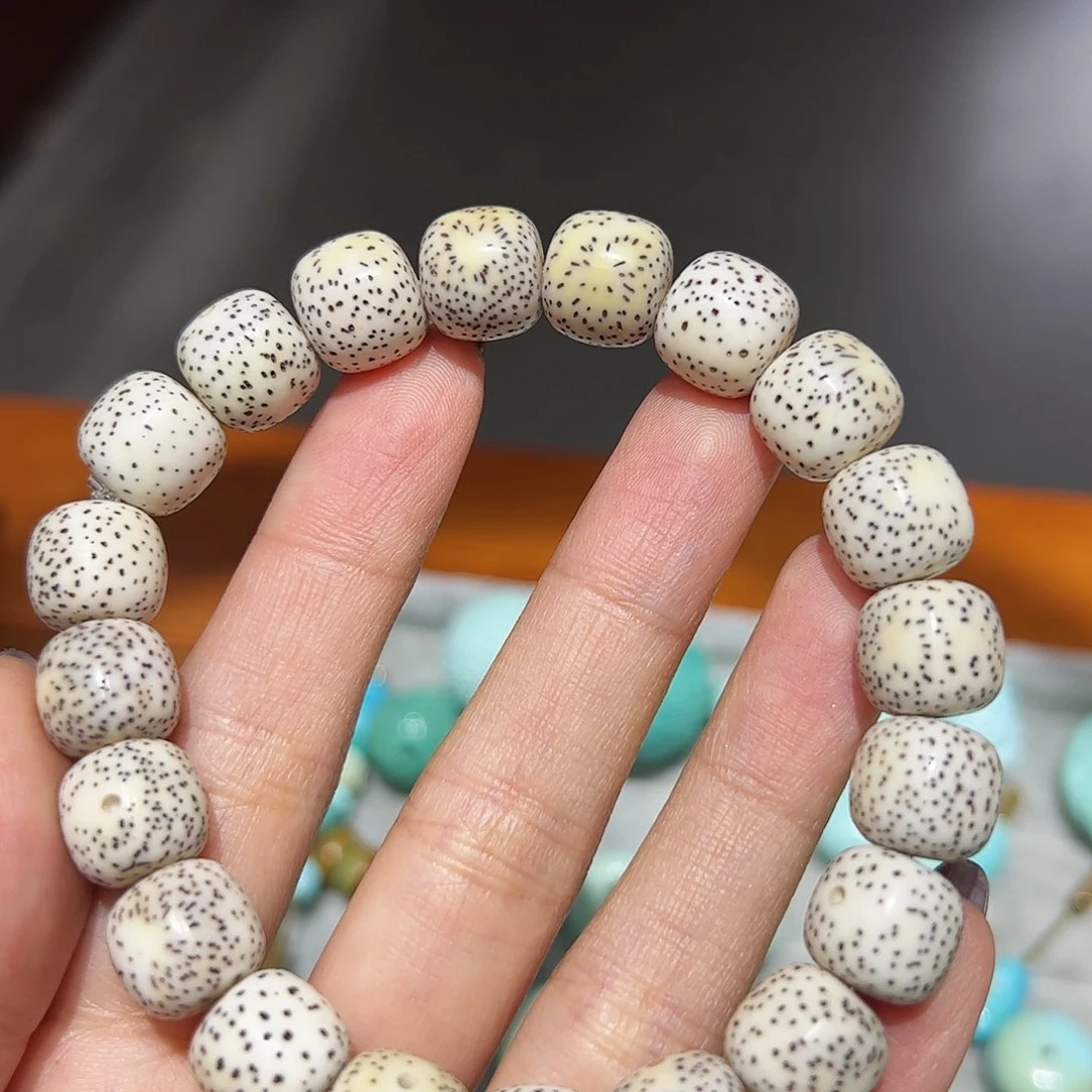 星月菩提手串一****?星月菩提