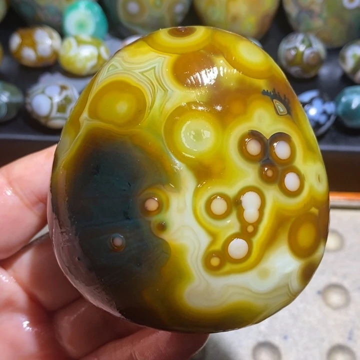 玛瑙/玉髓未镶嵌珠宝半成品