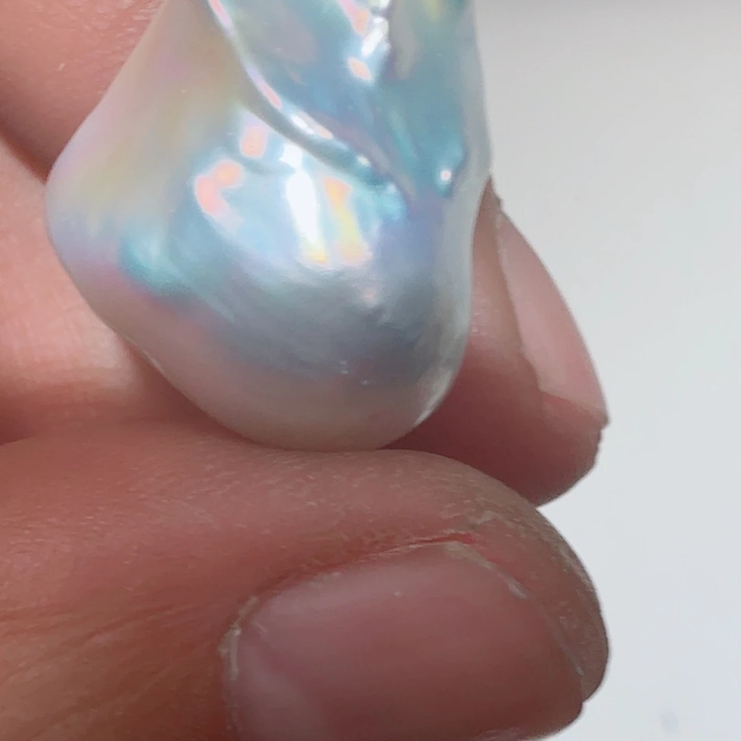 "***。颈饰淡水珍珠未镶嵌