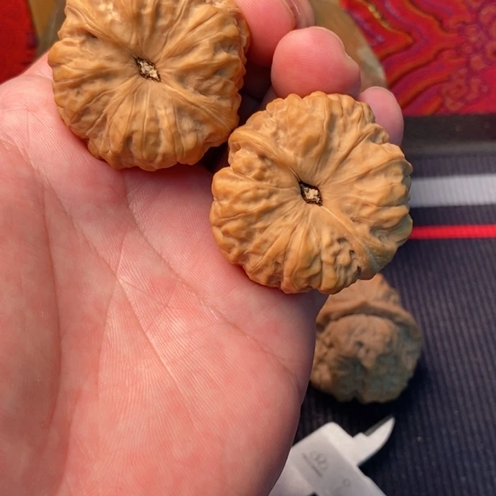 L****吊坠文玩核桃66666