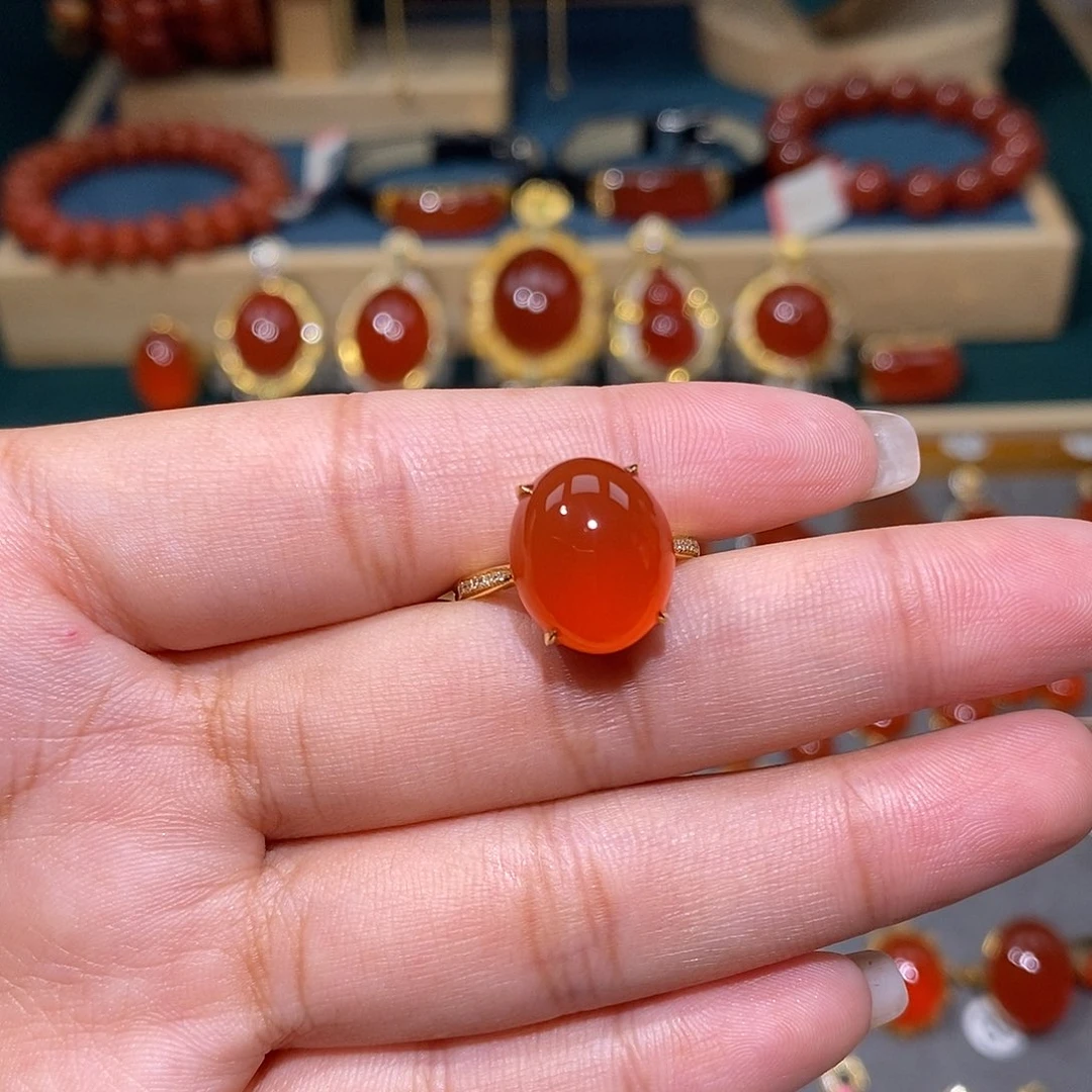 柠***酸南红玛瑙18K金镶嵌戒指