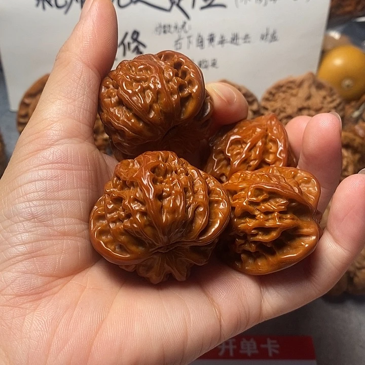 吊坠文玩核桃白狮