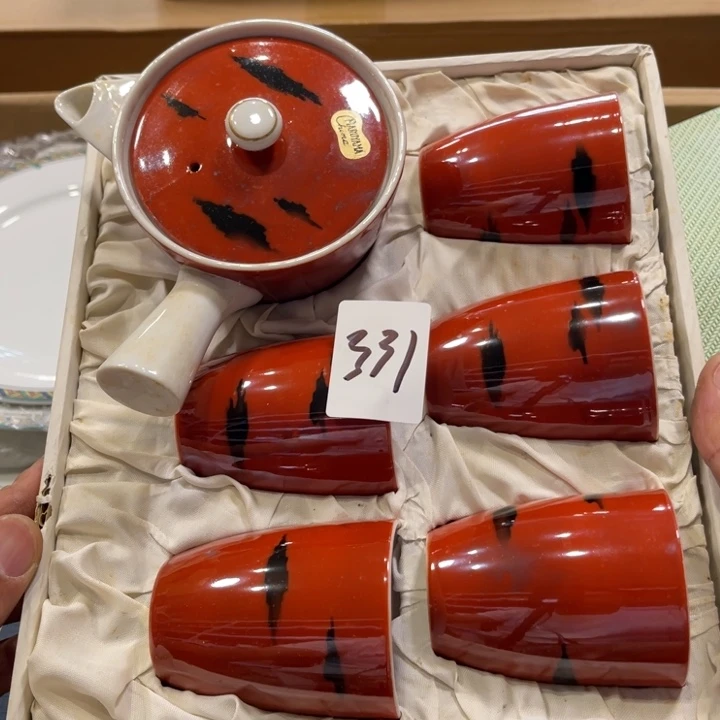 盖碗瓷器制作工艺精湛