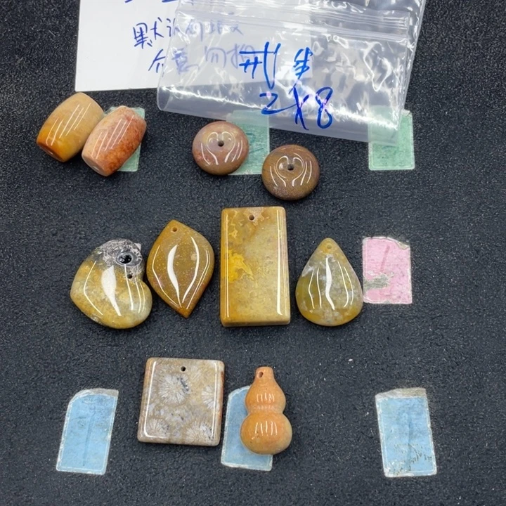 戒***！硅化珊瑚（珊瑚玉）合金颈饰