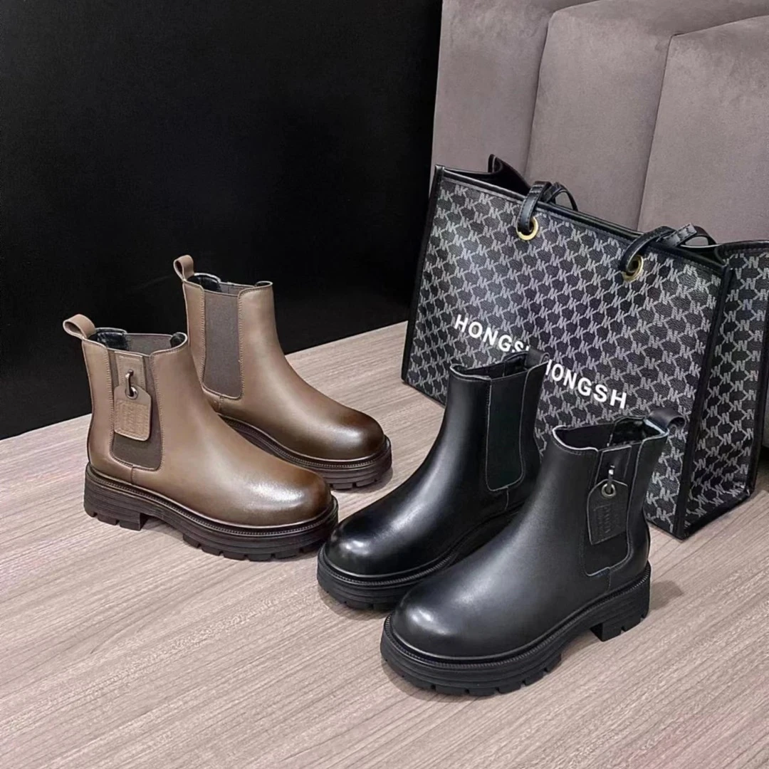 新款女靴舒适平底短靴百搭马丁靴潮流2802