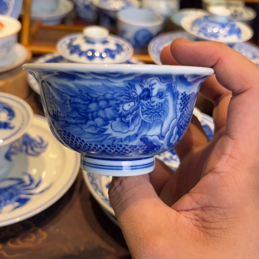 v**i青花双龙微瑕一只