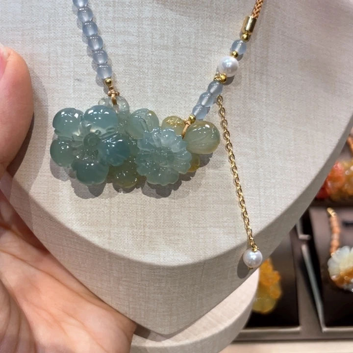 蛇纹石玉未镶嵌吊坠(赠链)