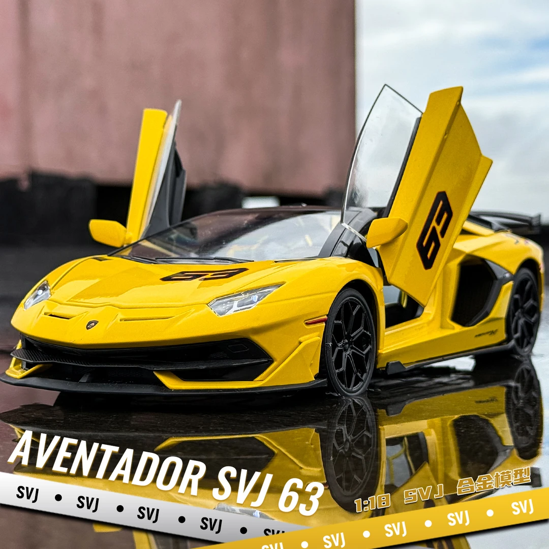 仿真兰博基尼SVJ合金车模1:18汽车模型男孩声光避震玩具收藏摆件