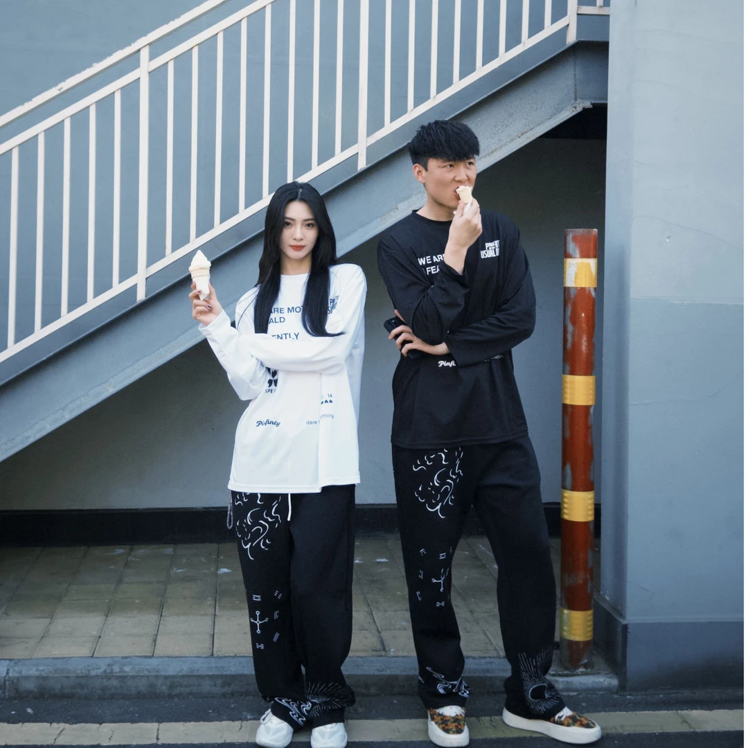 Pinfinty 潮牌美式街头基础简约宽松打底休闲印花长袖T恤