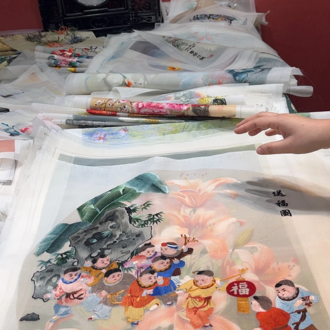 芒***咪刺绣纯手工打造一部