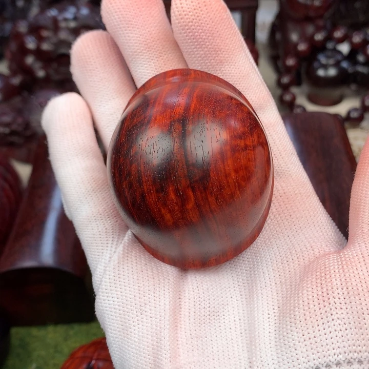 亿***前檀香紫檀（小叶紫檀）