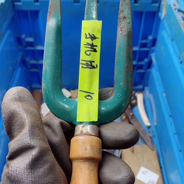 手***赢家用五金工具一个