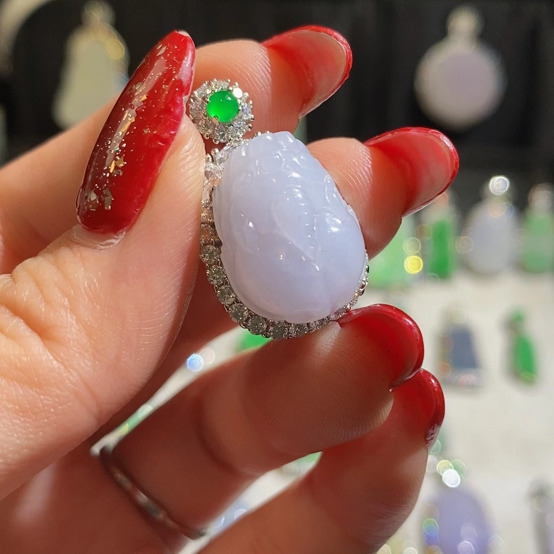 翡翠颈饰银S925镶嵌天然翡翠