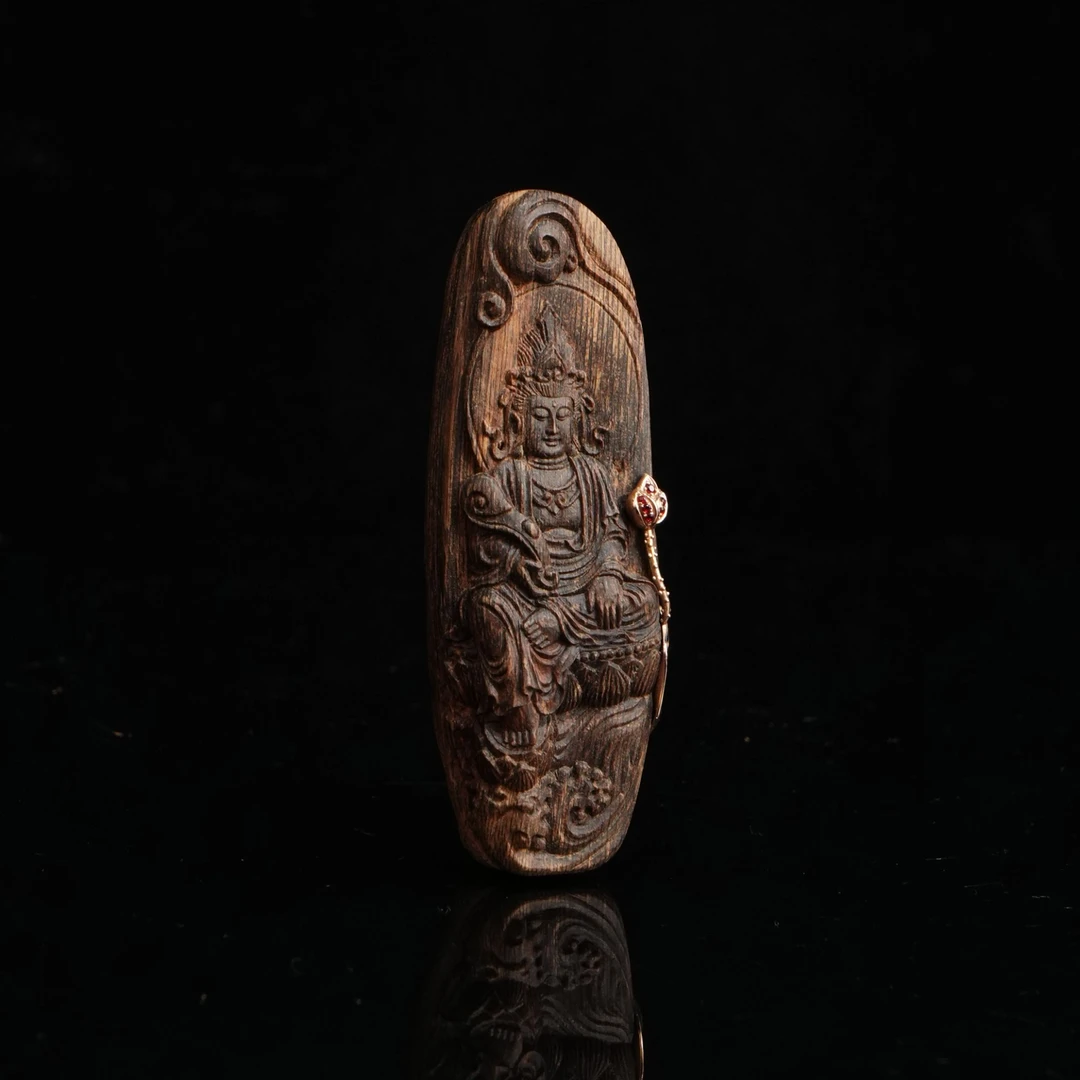 A2031 文莱沉水观音镶嵌荷花 7.4x2.6x1.4cm 15.2g