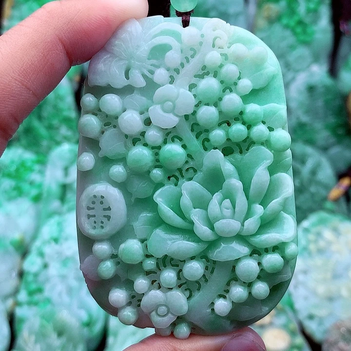翡翠吊坠(不含链)未镶嵌