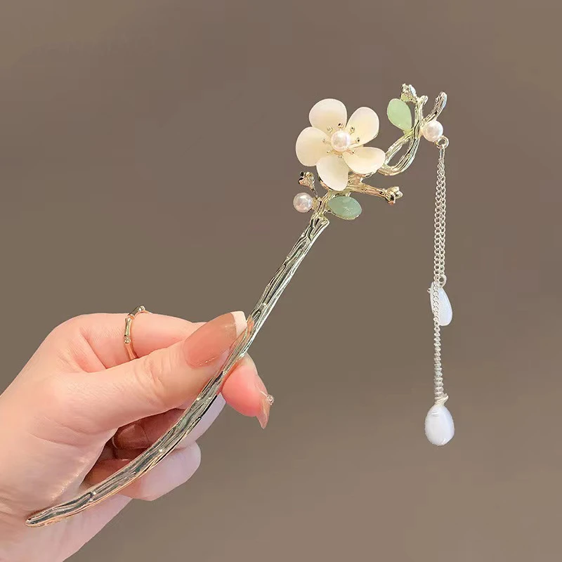 精致玉兰花古风步摇发簪轻盈流苏现代简约簪子盘发钗发饰汉服头饰