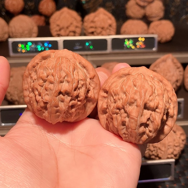 文玩核桃把件金麒麟