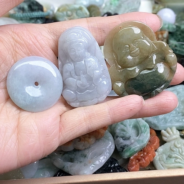千***山翡翠未镶嵌颈饰天然翡翠