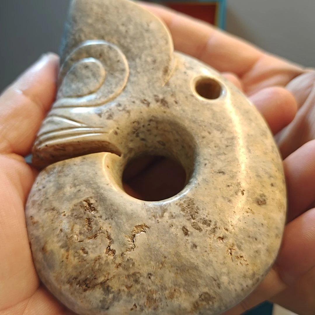 用***6和田玉未镶嵌颈饰