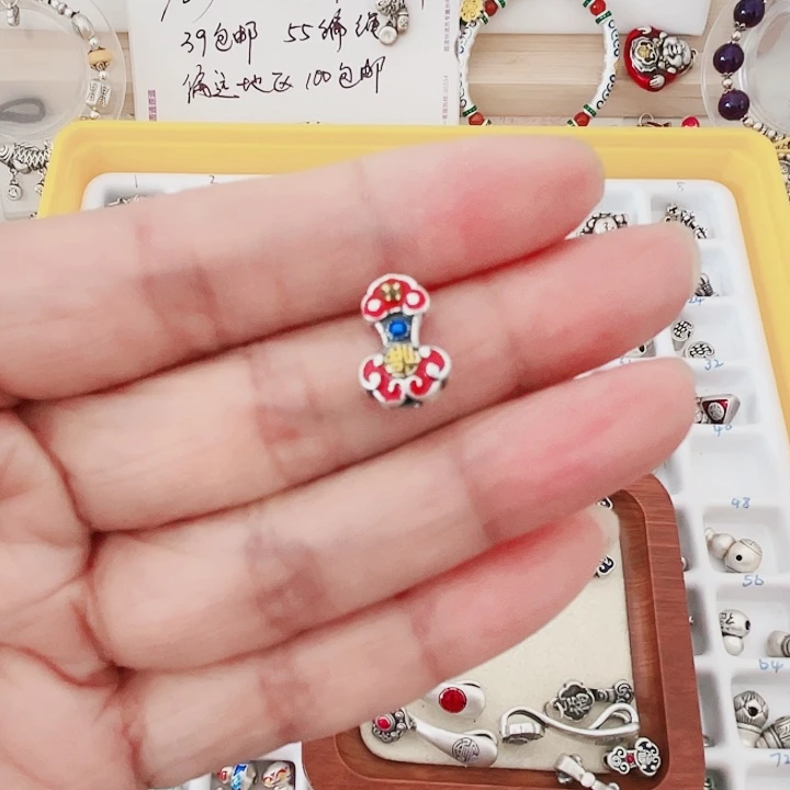 珐琅吊坠足银如意