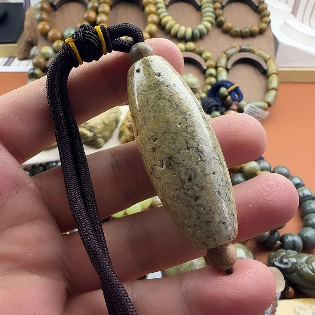 岫岩河磨玉（透闪石质玉）未镶嵌珠宝奇石