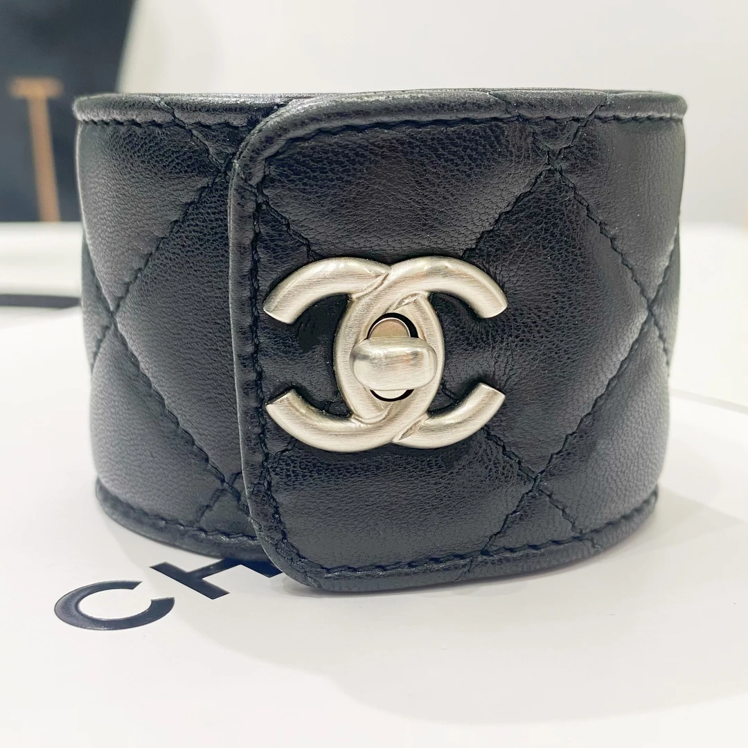 95新 Chanel/香奈儿 Chanel vintage香奈儿中古书包扣手镯