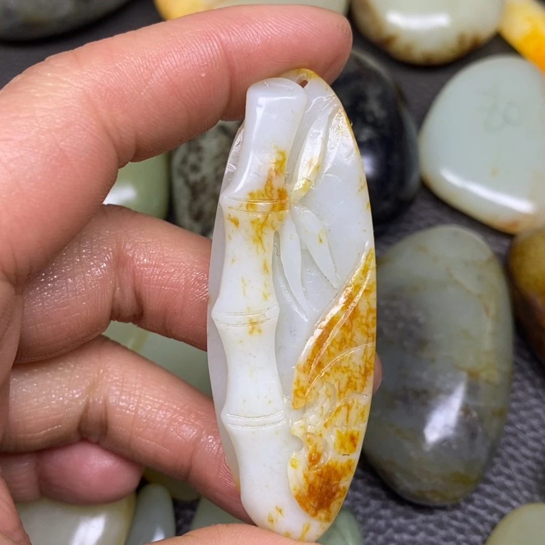 和田玉挂件未镶嵌