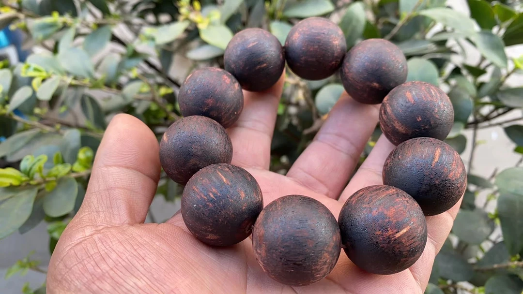 2.5缅甸小叶降真香东枝红油精品手串