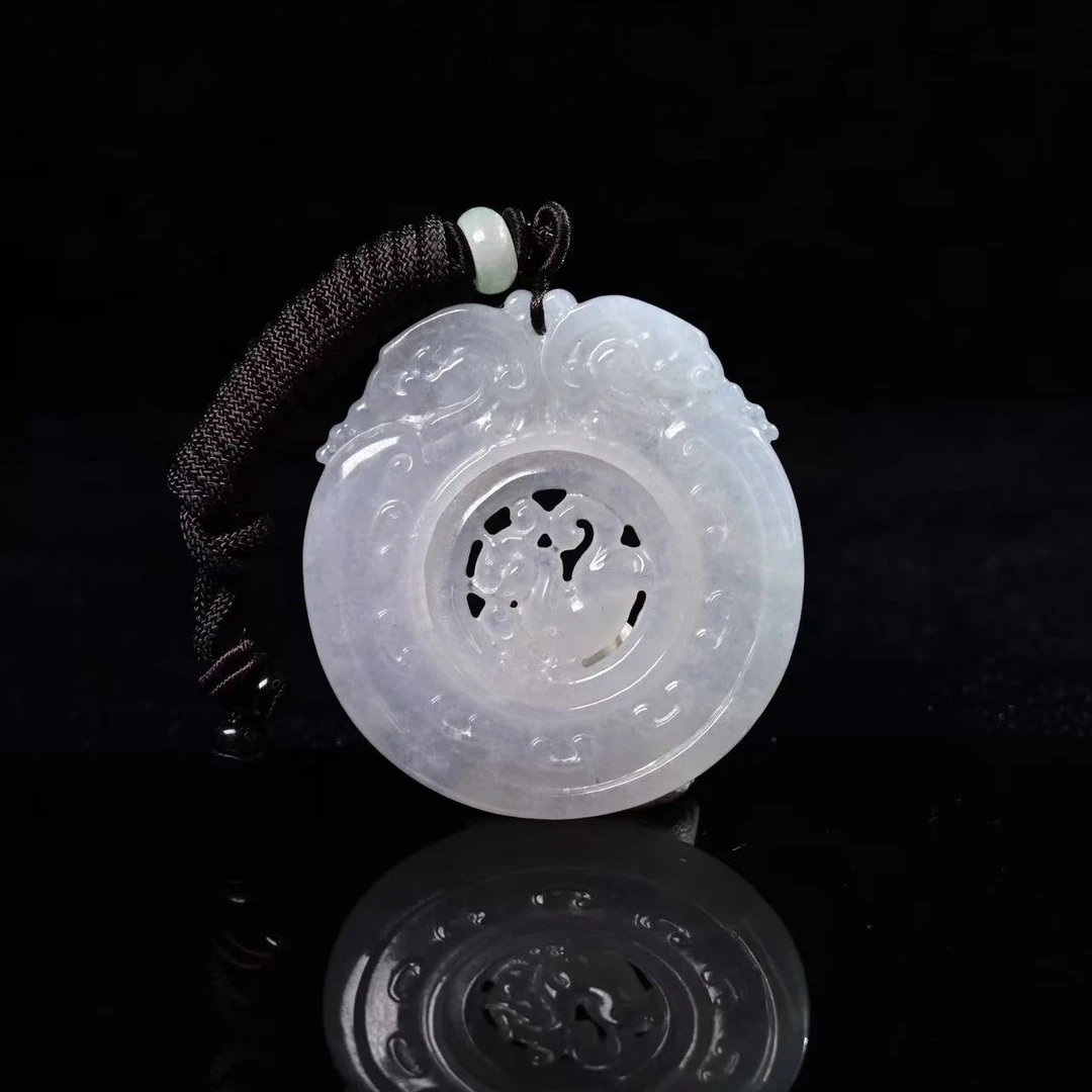 天然缅甸翡翠A货仿古麒麟牌/ZHX25259/拍卖