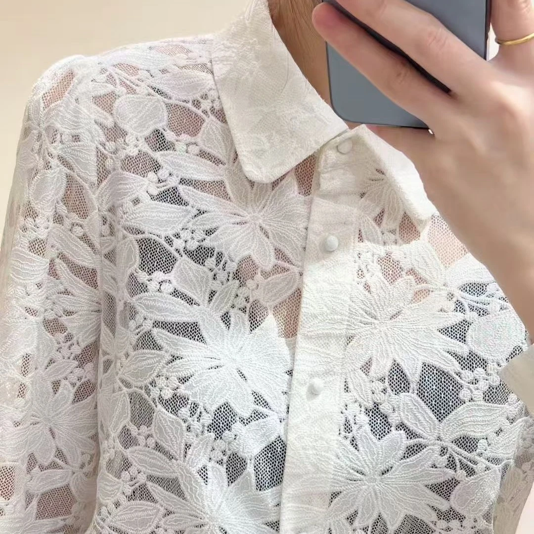 路熙深圳南油原创设计师2025年秋新款蕾丝透视设计感灯笼袖衬衫