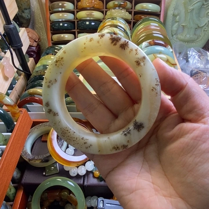 我***～蛇纹石玉未镶嵌手镯