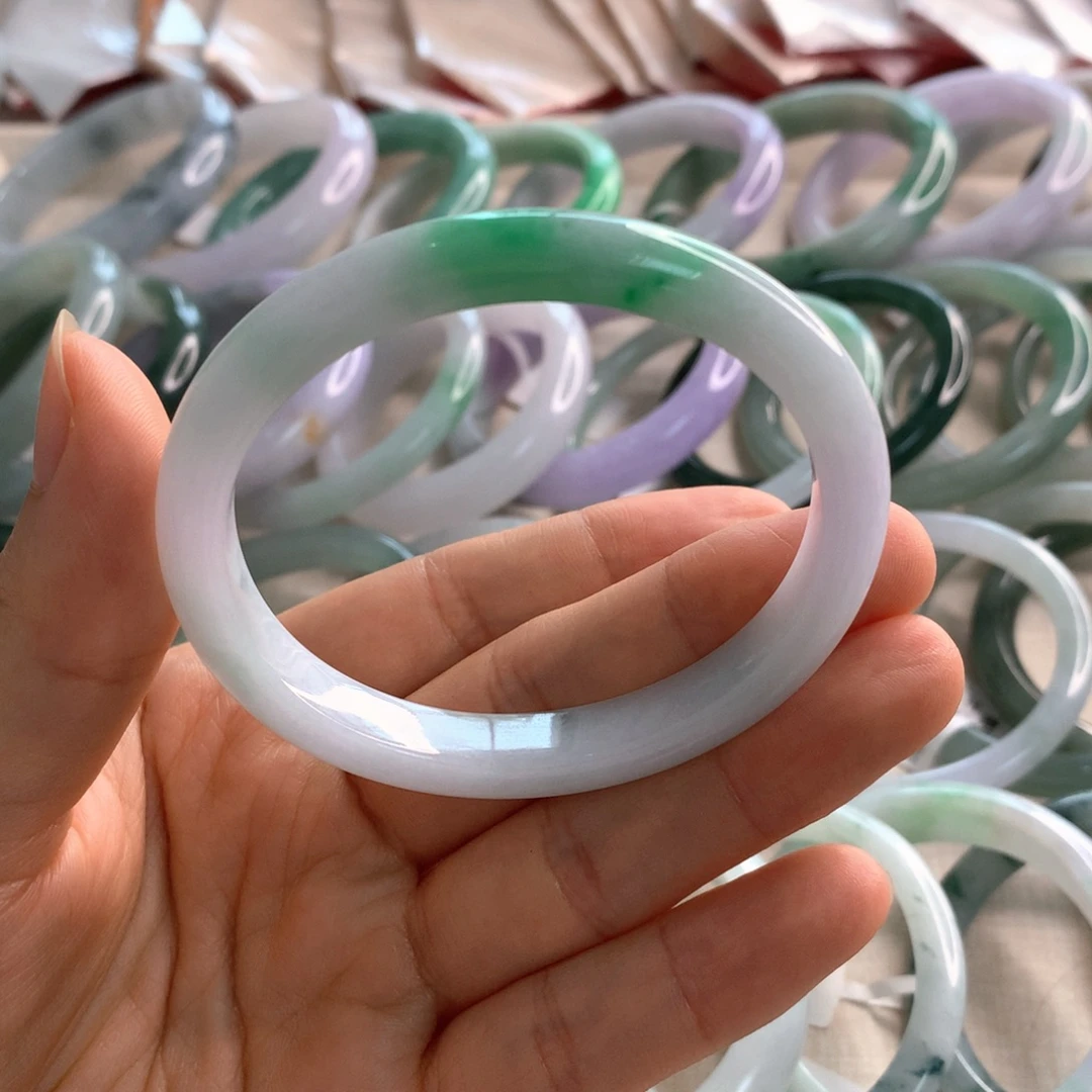 翡翠未镶嵌手镯贵妃55.8