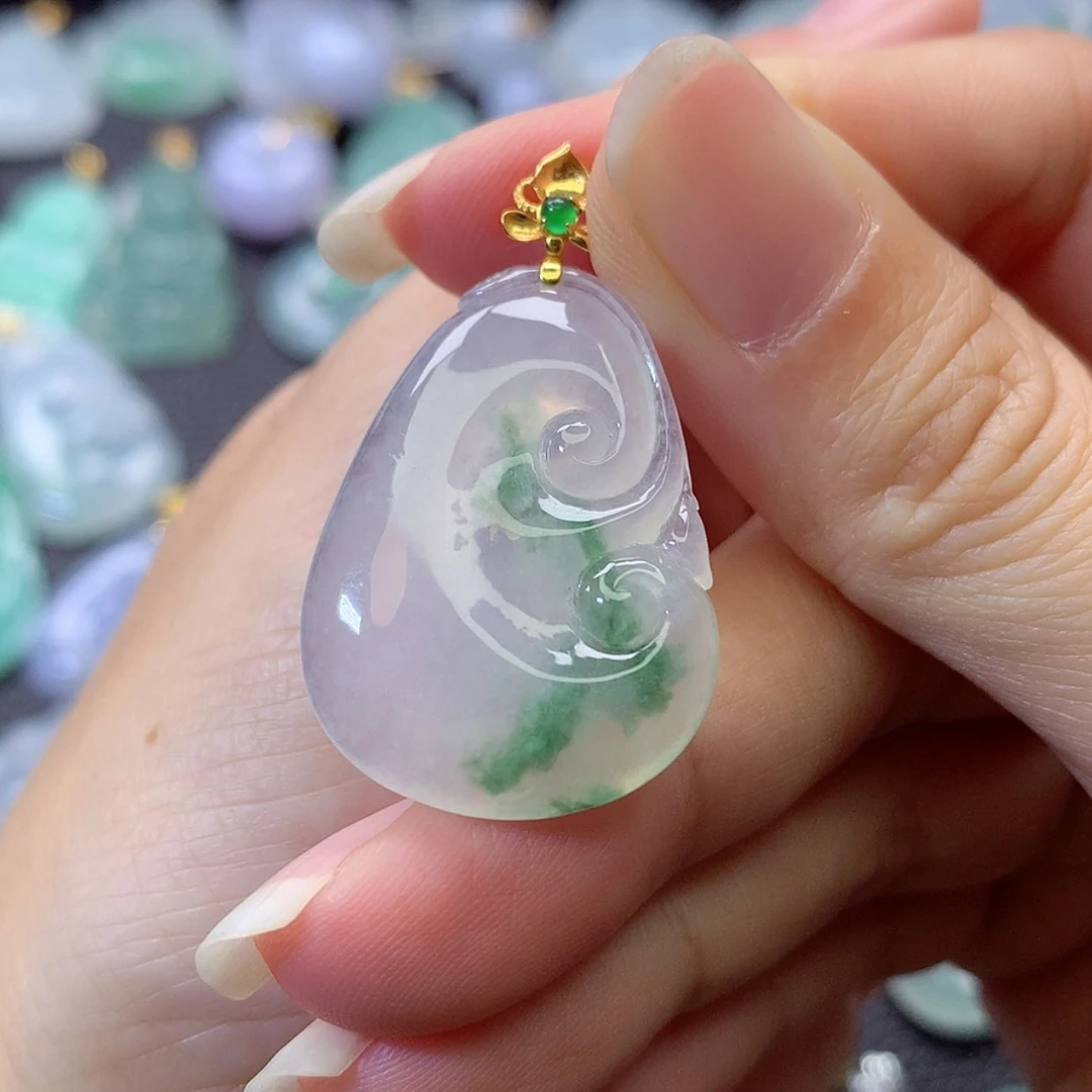 【闪购商品】吊坠(赠链)18K金镶嵌翡翠管***?
