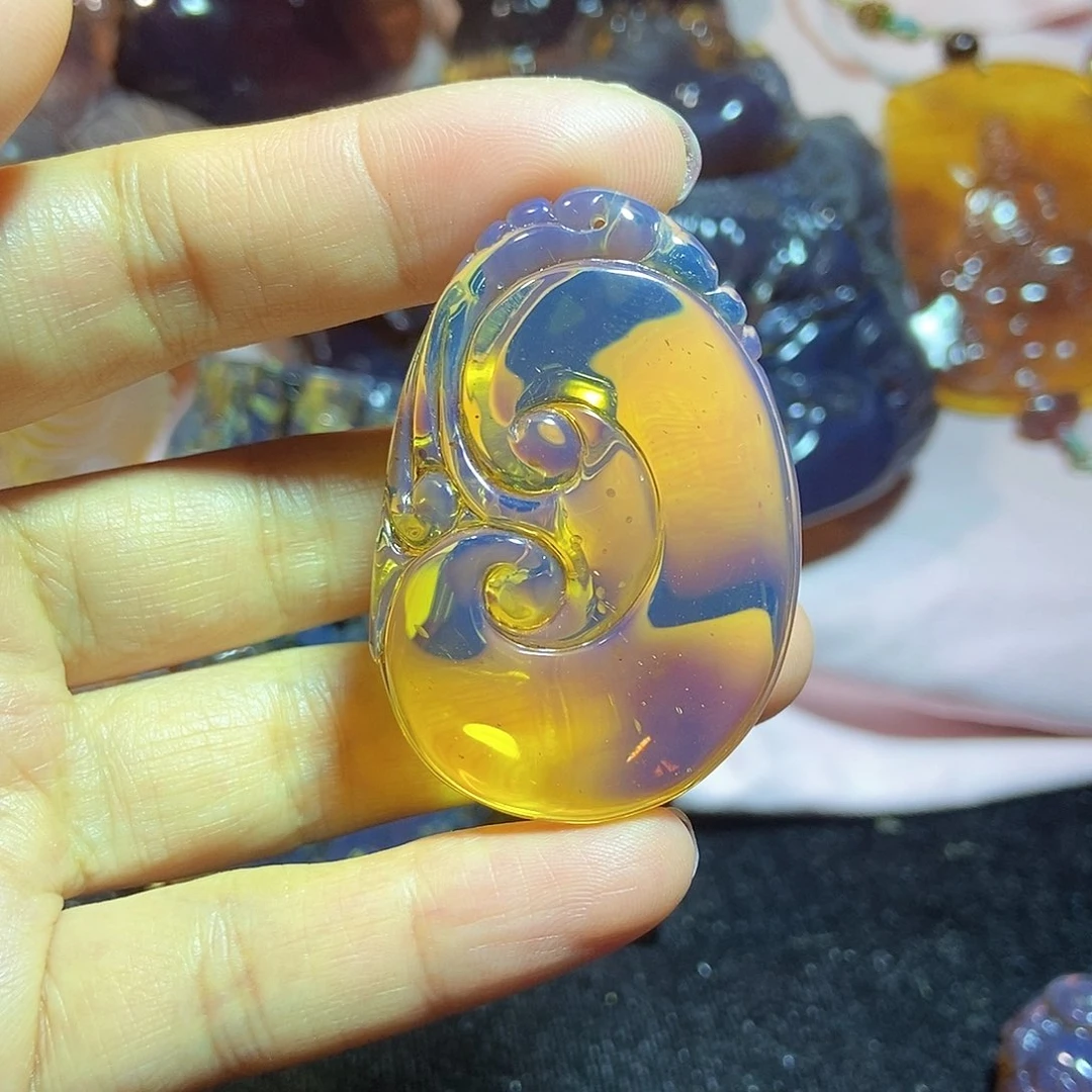 未镶嵌颈饰琥珀缅甸天然琥珀