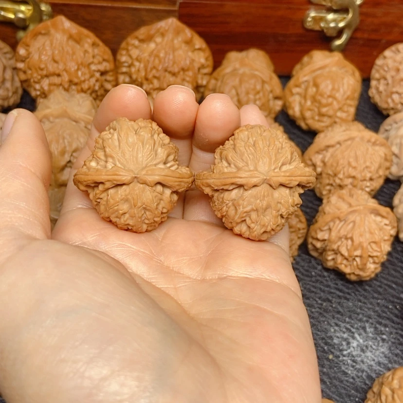 【闪购商品】吊坠文玩核桃白狮子36