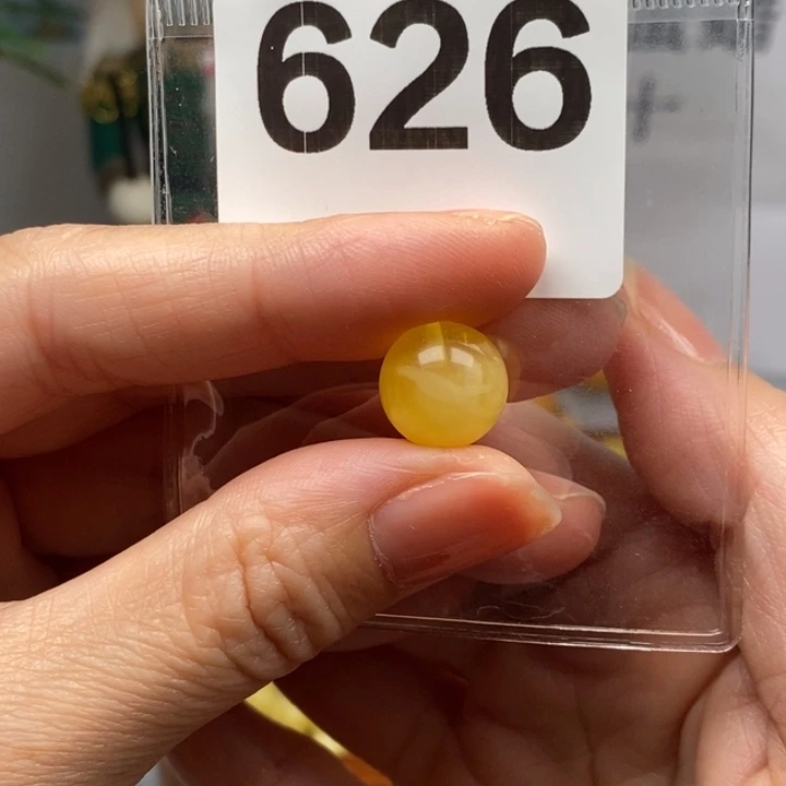 小***·蜜蜡未镶嵌珠宝奇石12.2微瑕