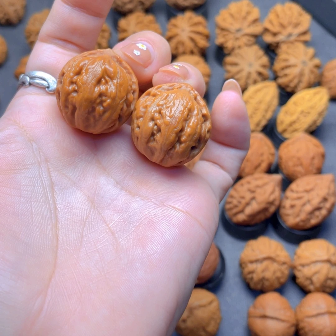 核桃文玩把件粗筋小肉龙