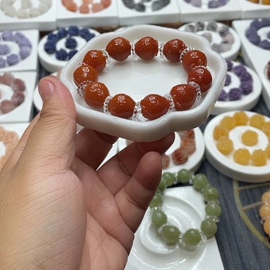 石英质玉（非洲翠）合金手串